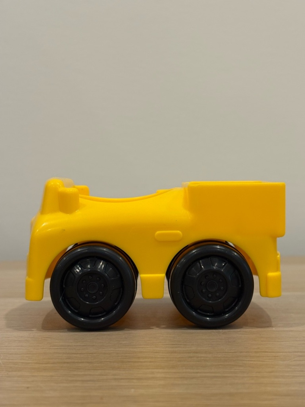 Fisher-Price Little People VINTAGE Yellow Vehicle (Early 2000s)